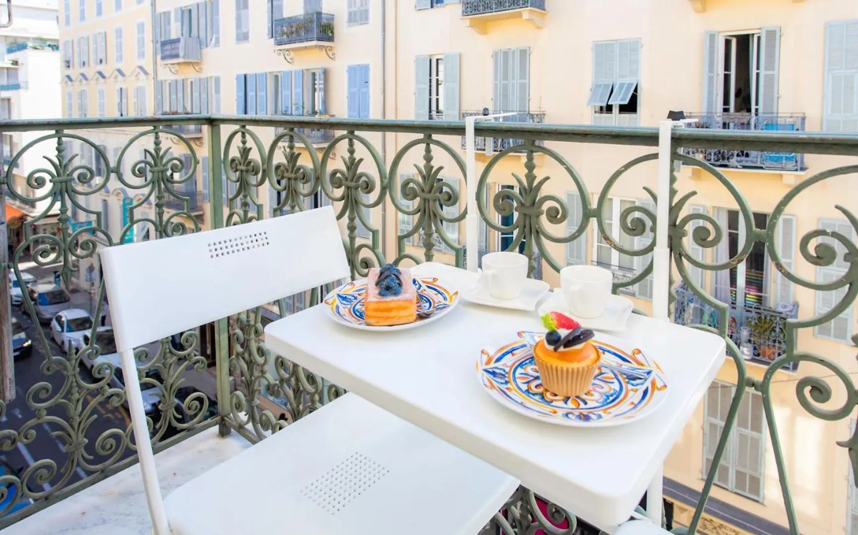 #13 Orange Suite Ac Wifi Balcony 3Mins Walk Sea Front Nice 0*,  France